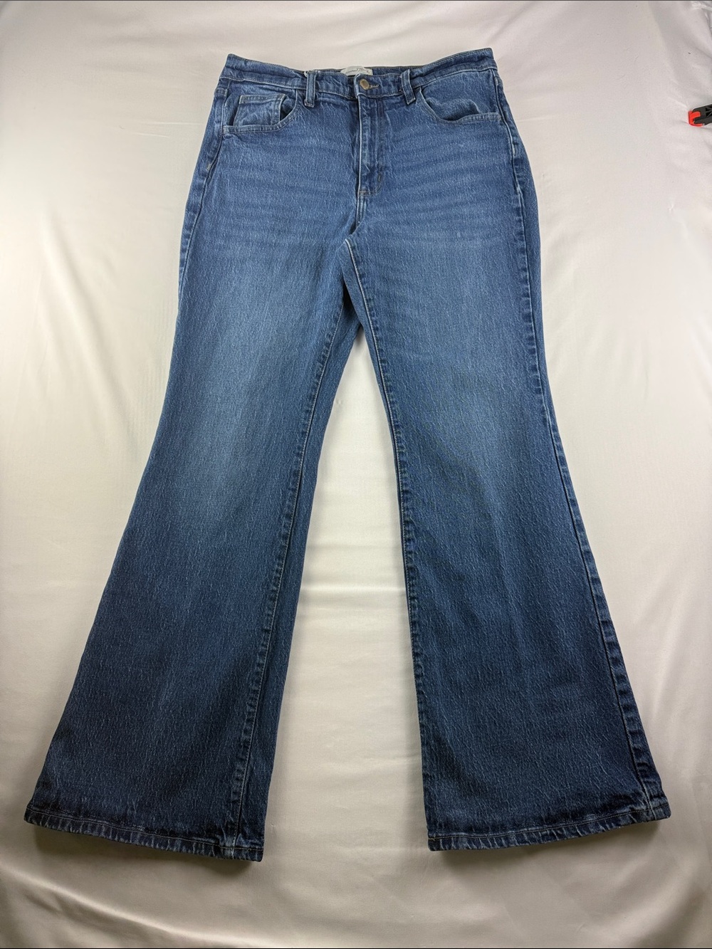 Universal Thread High Rise Flare Jeans Women's Size 12 Stretch Denim